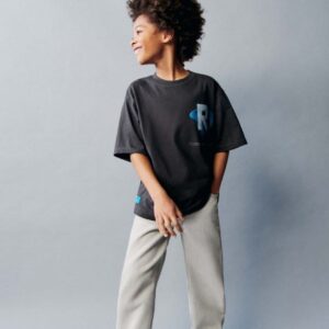 t-shirt et pantalon